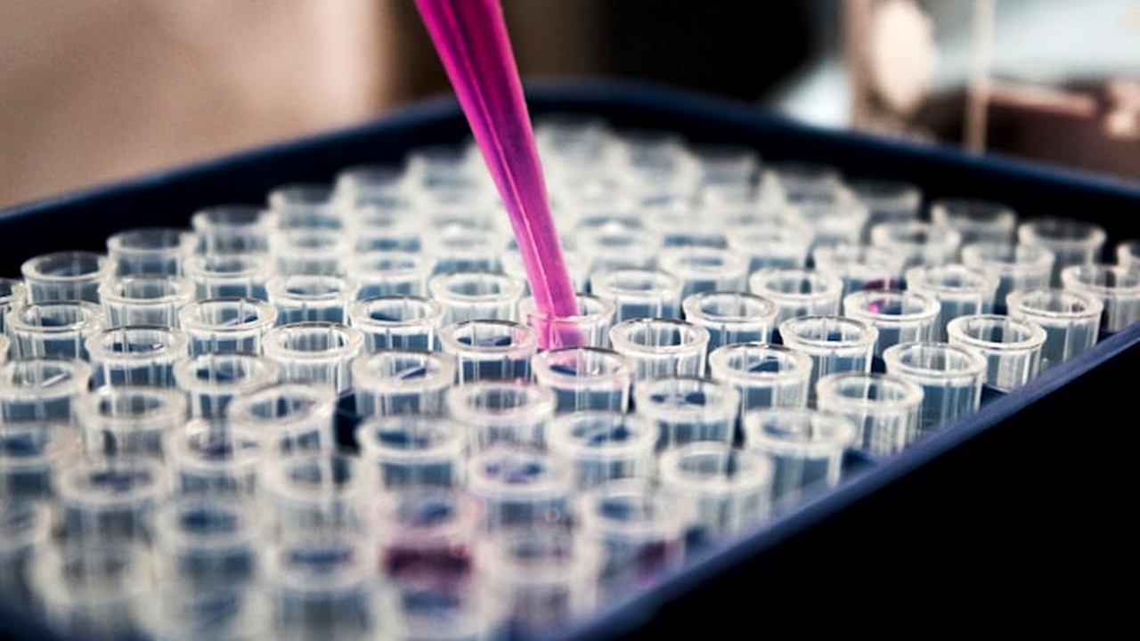 Medical laboratory, DNA double helix and healthcare research
